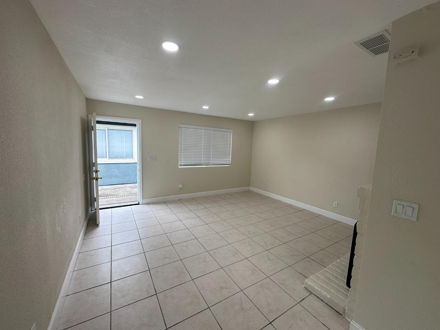 Detail Gallery Image 11 of 14 For 9561 Kelley Dr, Stockton,  CA 95209 - – Beds | – Baths