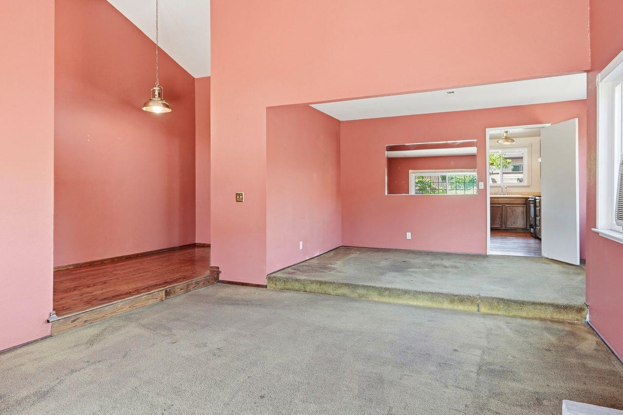 Detail Gallery Image 11 of 44 For 295 Hazelton Ct, Morgan Hill,  CA 95037 - 5 Beds | 3 Baths