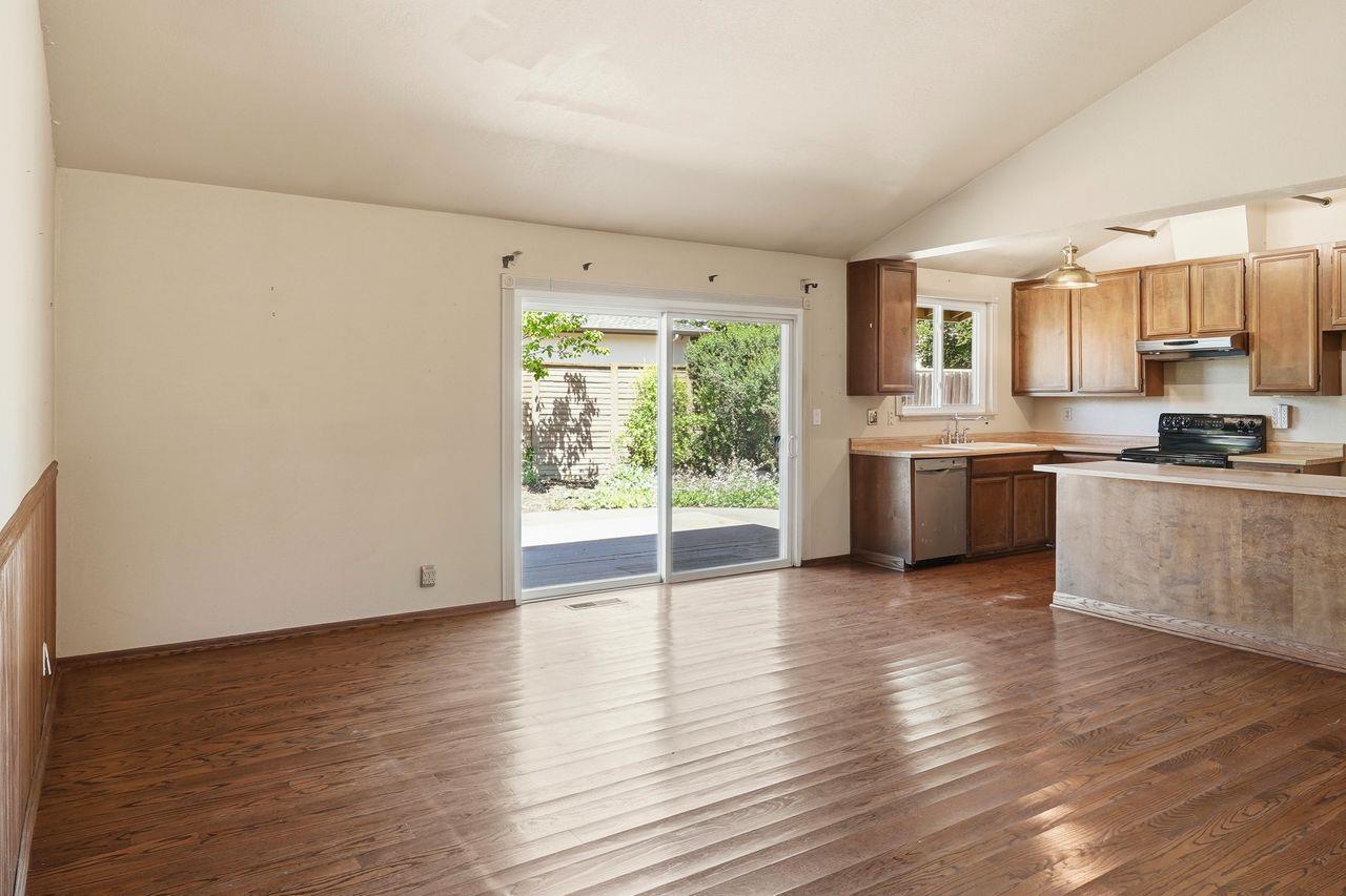 Detail Gallery Image 18 of 44 For 295 Hazelton Ct, Morgan Hill,  CA 95037 - 5 Beds | 3 Baths