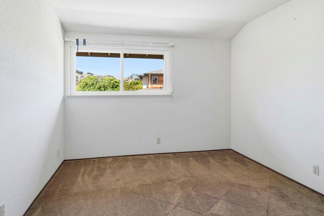 Detail Gallery Image 31 of 44 For 295 Hazelton Ct, Morgan Hill,  CA 95037 - 5 Beds | 3 Baths