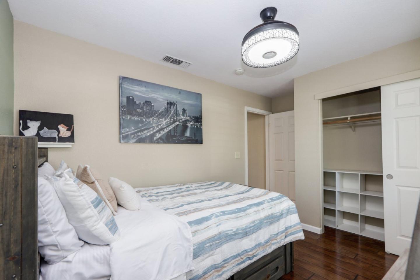 Detail Gallery Image 17 of 44 For 2247 Laguna Way, Los Banos,  CA 93635 - 4 Beds | 2 Baths