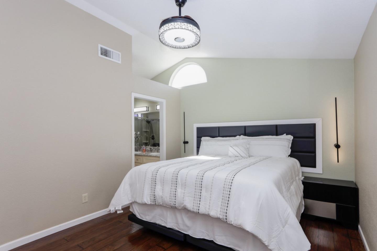 Detail Gallery Image 21 of 44 For 2247 Laguna Way, Los Banos,  CA 93635 - 4 Beds | 2 Baths