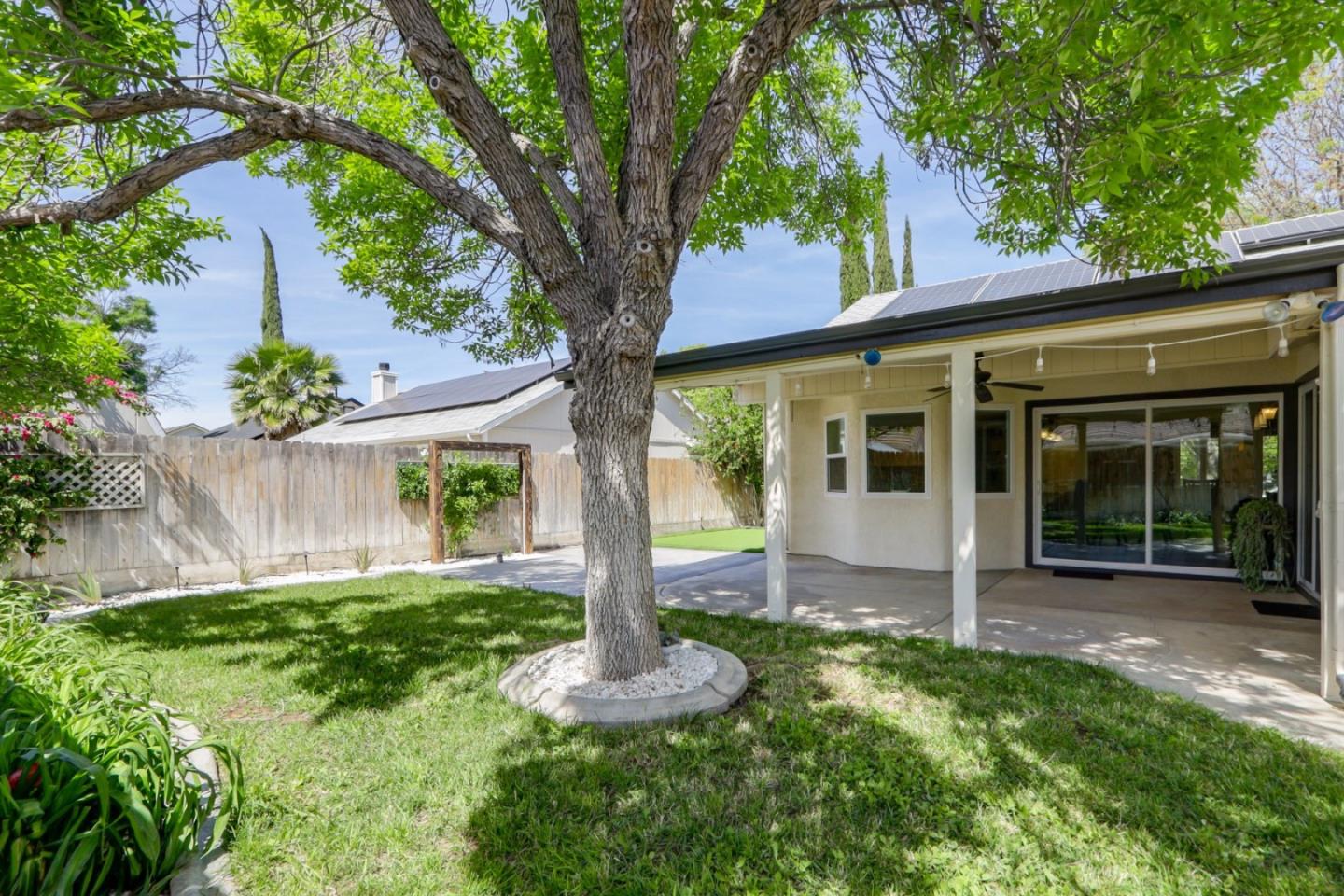 Detail Gallery Image 39 of 44 For 2247 Laguna Way, Los Banos,  CA 93635 - 4 Beds | 2 Baths