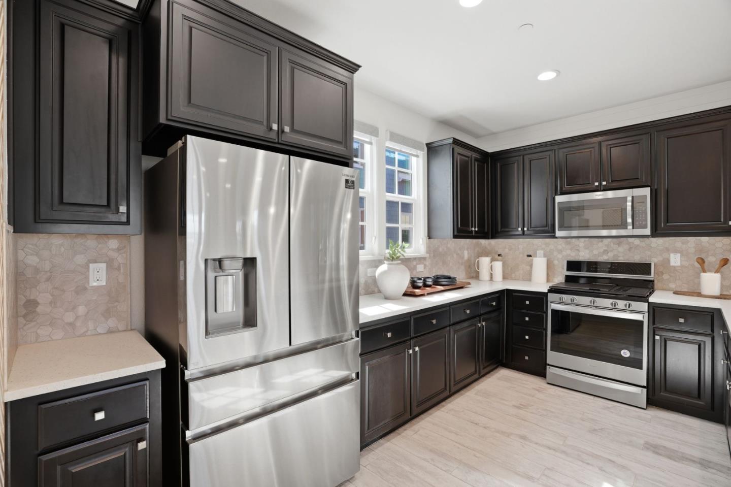 3806 Pyramid Way, Mountain View, CA, 94043