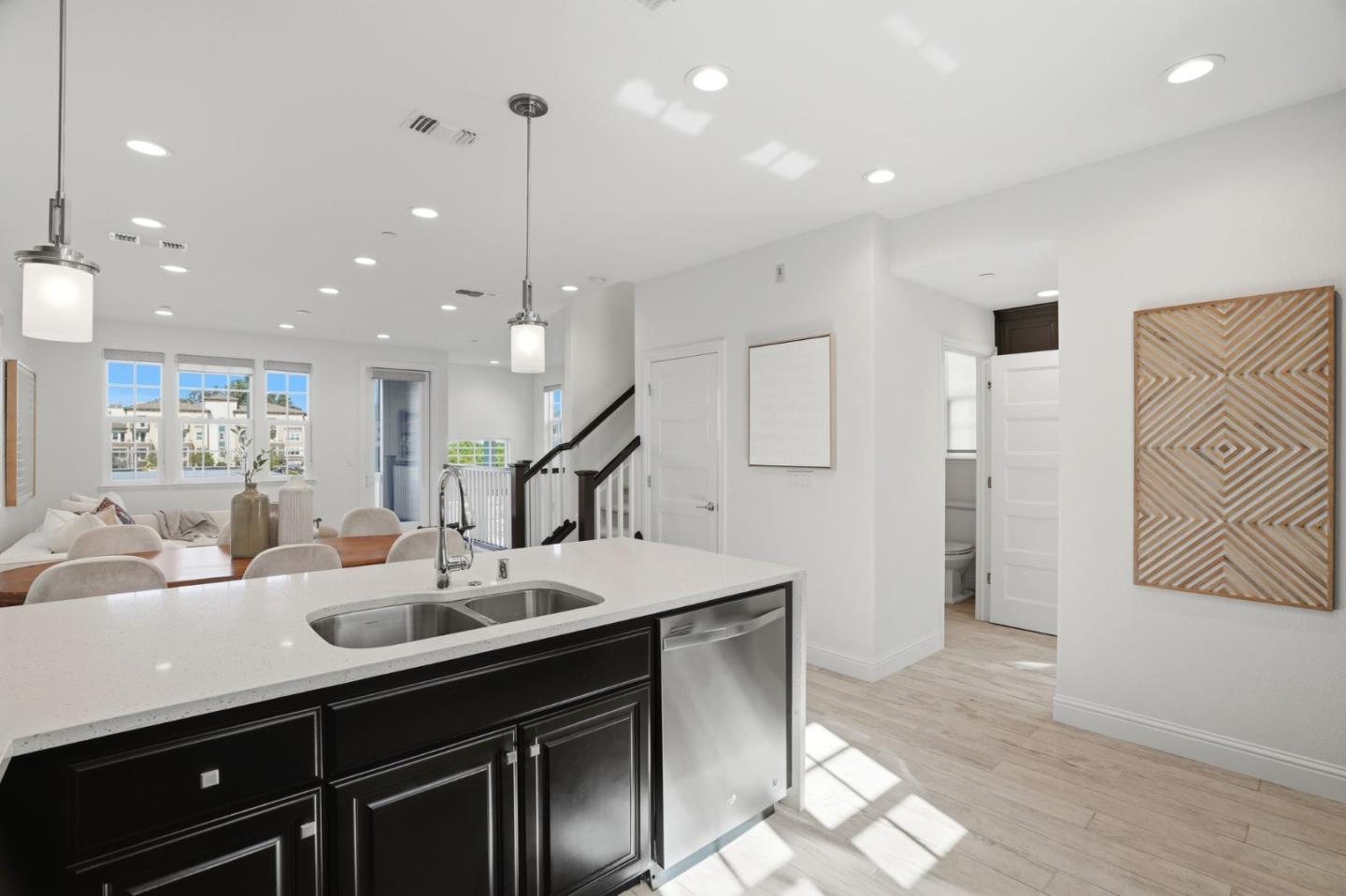 3806 Pyramid Way, Mountain View, CA, 94043