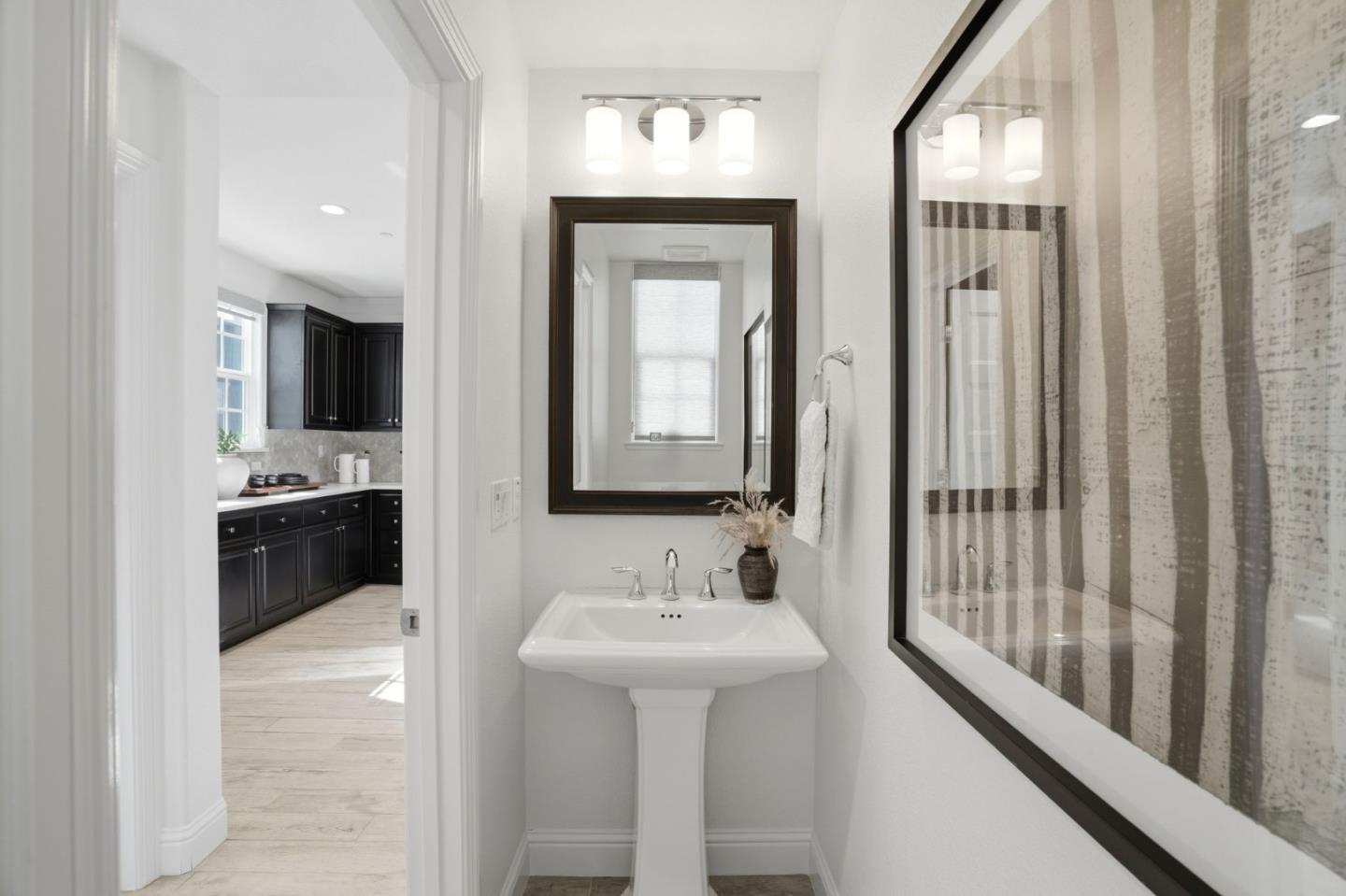 Detail Gallery Image 16 of 44 For 3806 Pyramid Way, Mountain View,  CA 94043 - 3 Beds | 3/1 Baths