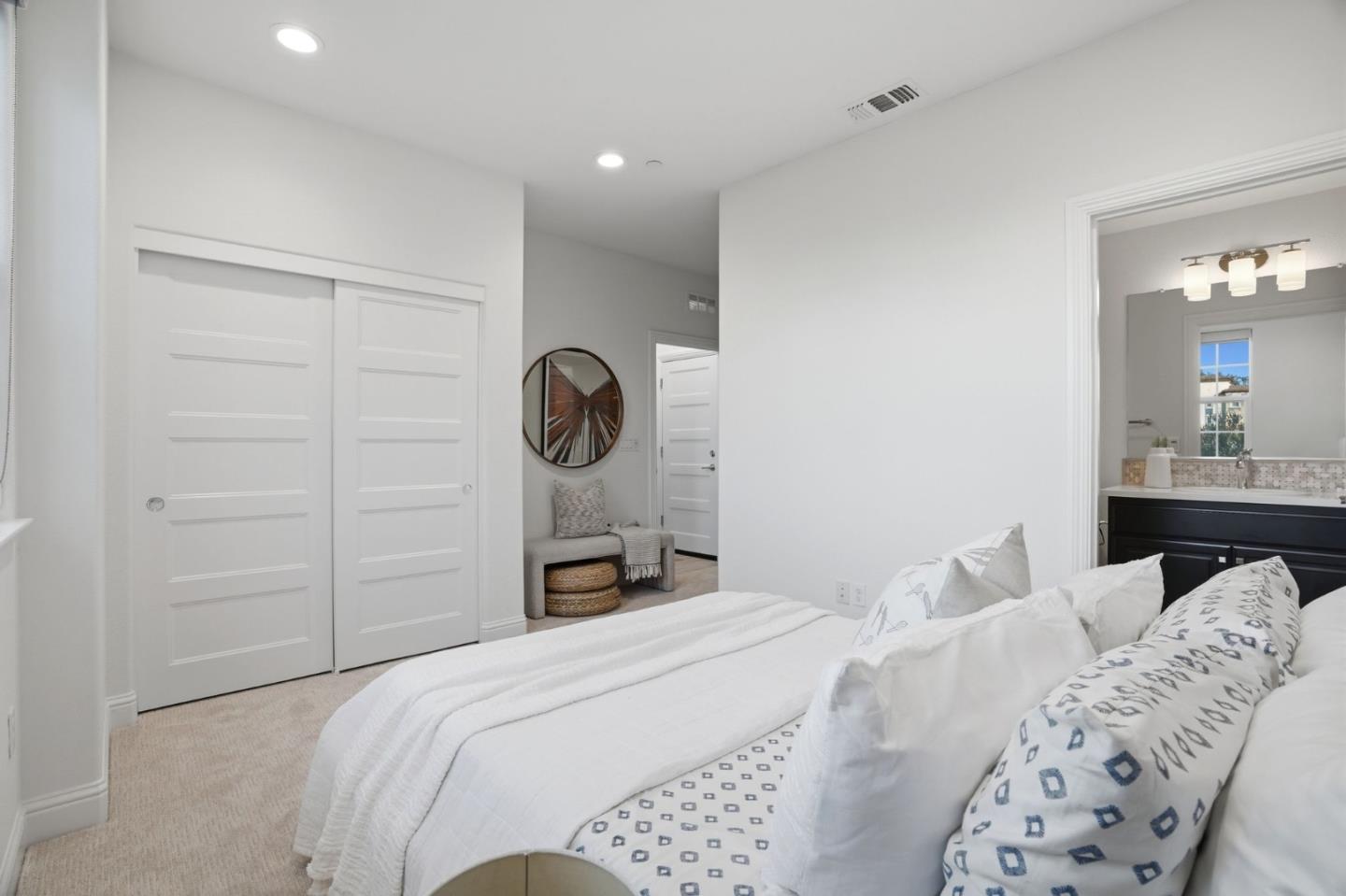 Detail Gallery Image 19 of 44 For 3806 Pyramid Way, Mountain View,  CA 94043 - 3 Beds | 3/1 Baths