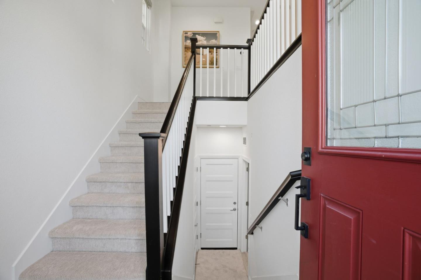 Detail Gallery Image 3 of 44 For 3806 Pyramid Way, Mountain View,  CA 94043 - 3 Beds | 3/1 Baths