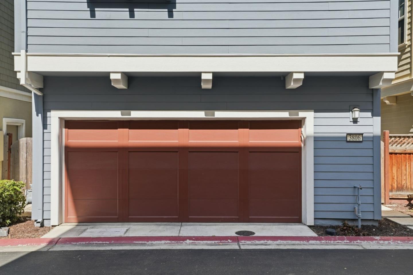 Detail Gallery Image 35 of 44 For 3806 Pyramid Way, Mountain View,  CA 94043 - 3 Beds | 3/1 Baths