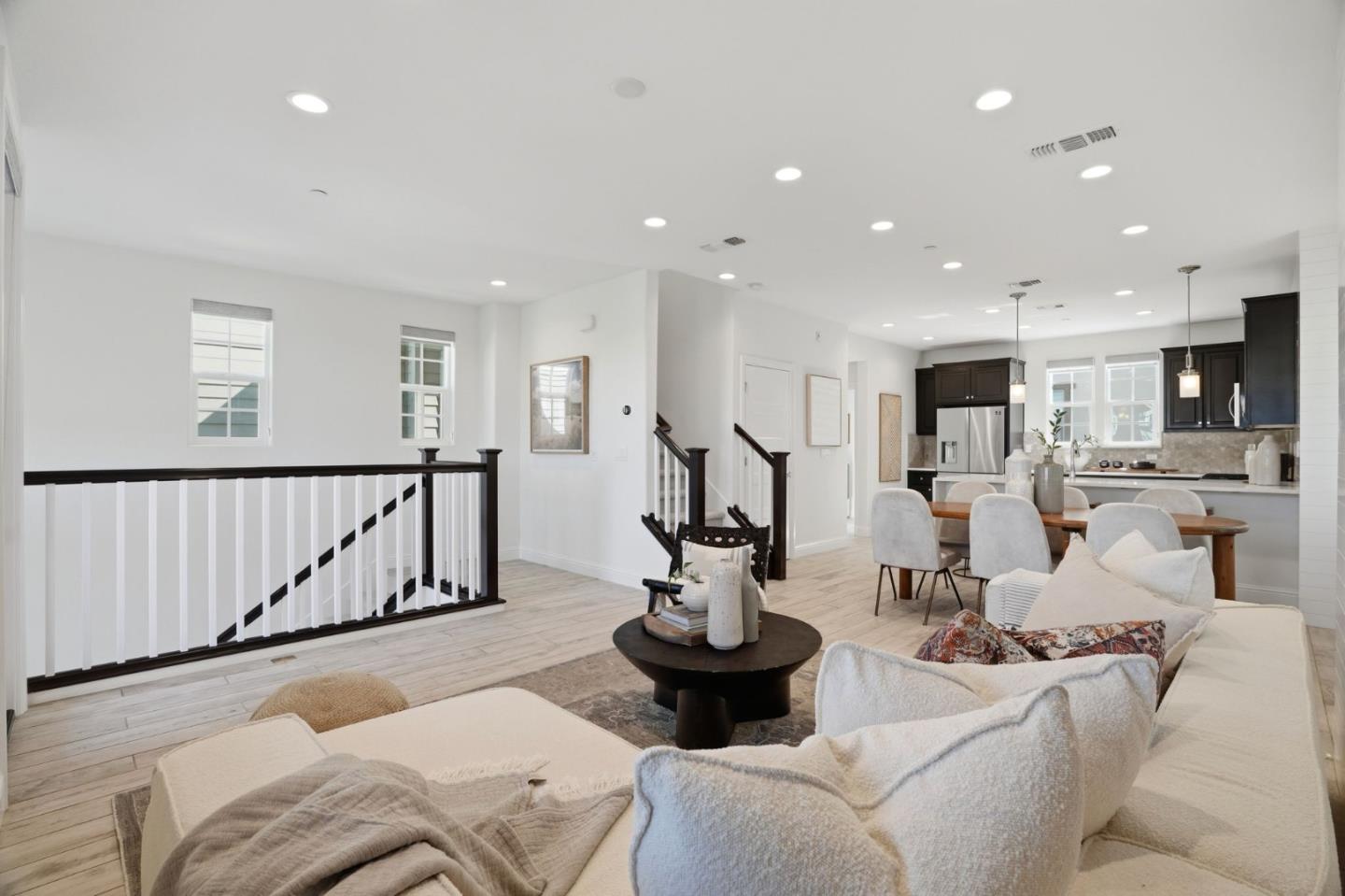 3806 Pyramid Way, Mountain View, CA, 94043