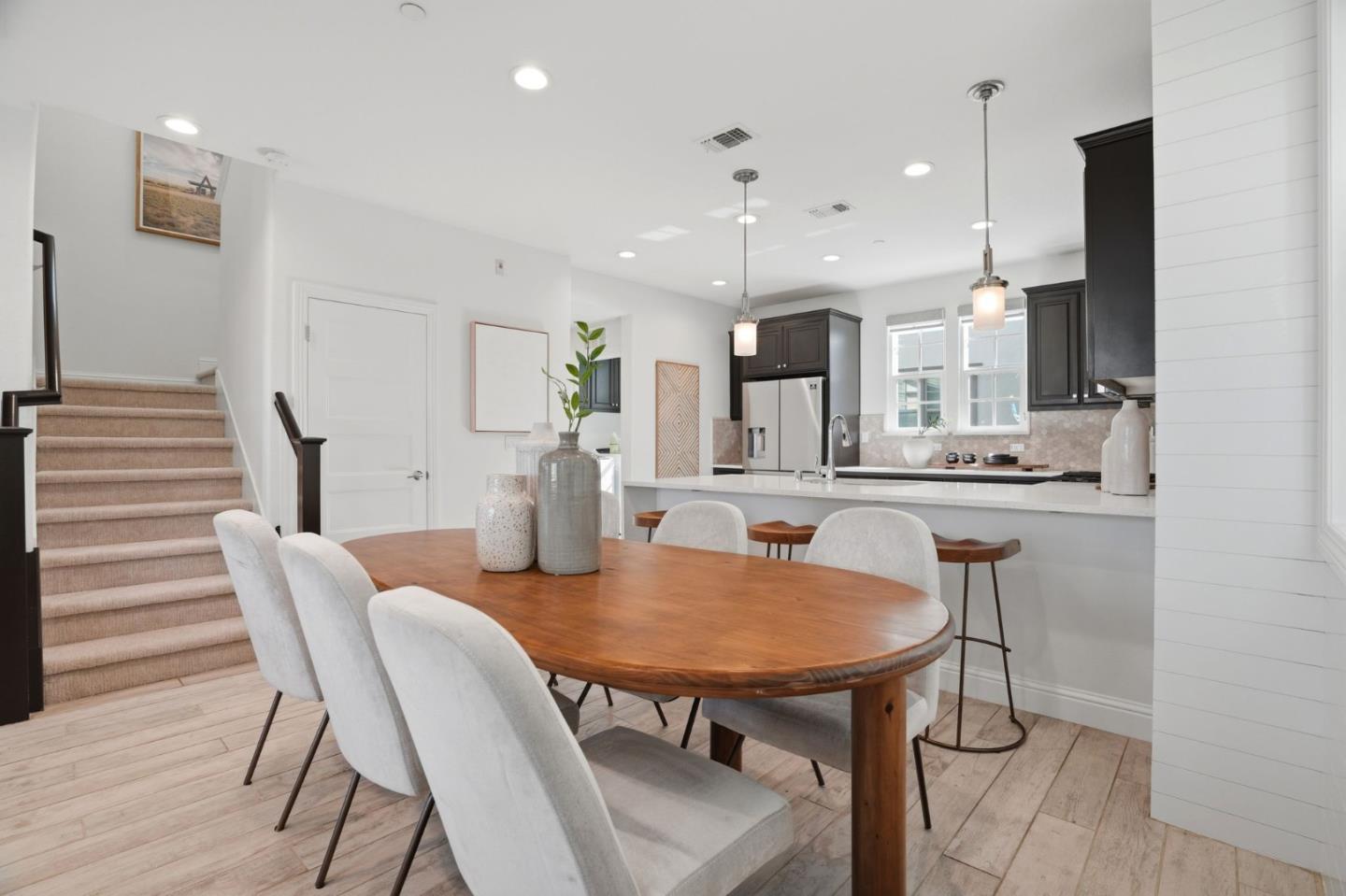 3806 Pyramid Way, Mountain View, CA, 94043