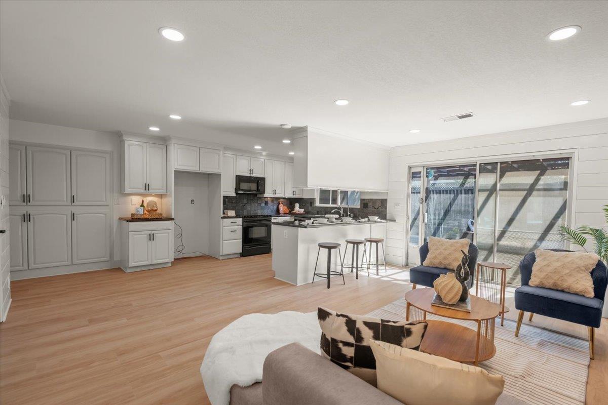 Detail Gallery Image 7 of 36 For 692 Hathaway Ct, San Jose,  CA 95136 - 4 Beds | 2 Baths