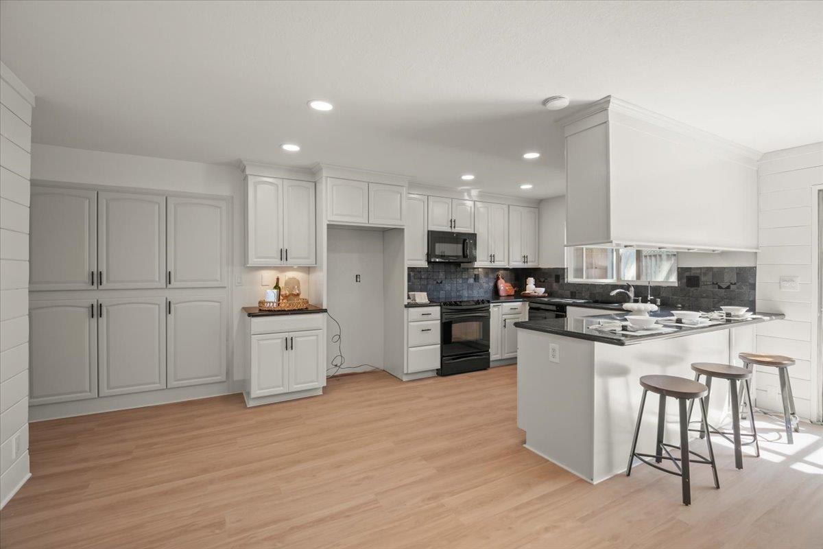 Detail Gallery Image 8 of 36 For 692 Hathaway Ct, San Jose,  CA 95136 - 4 Beds | 2 Baths