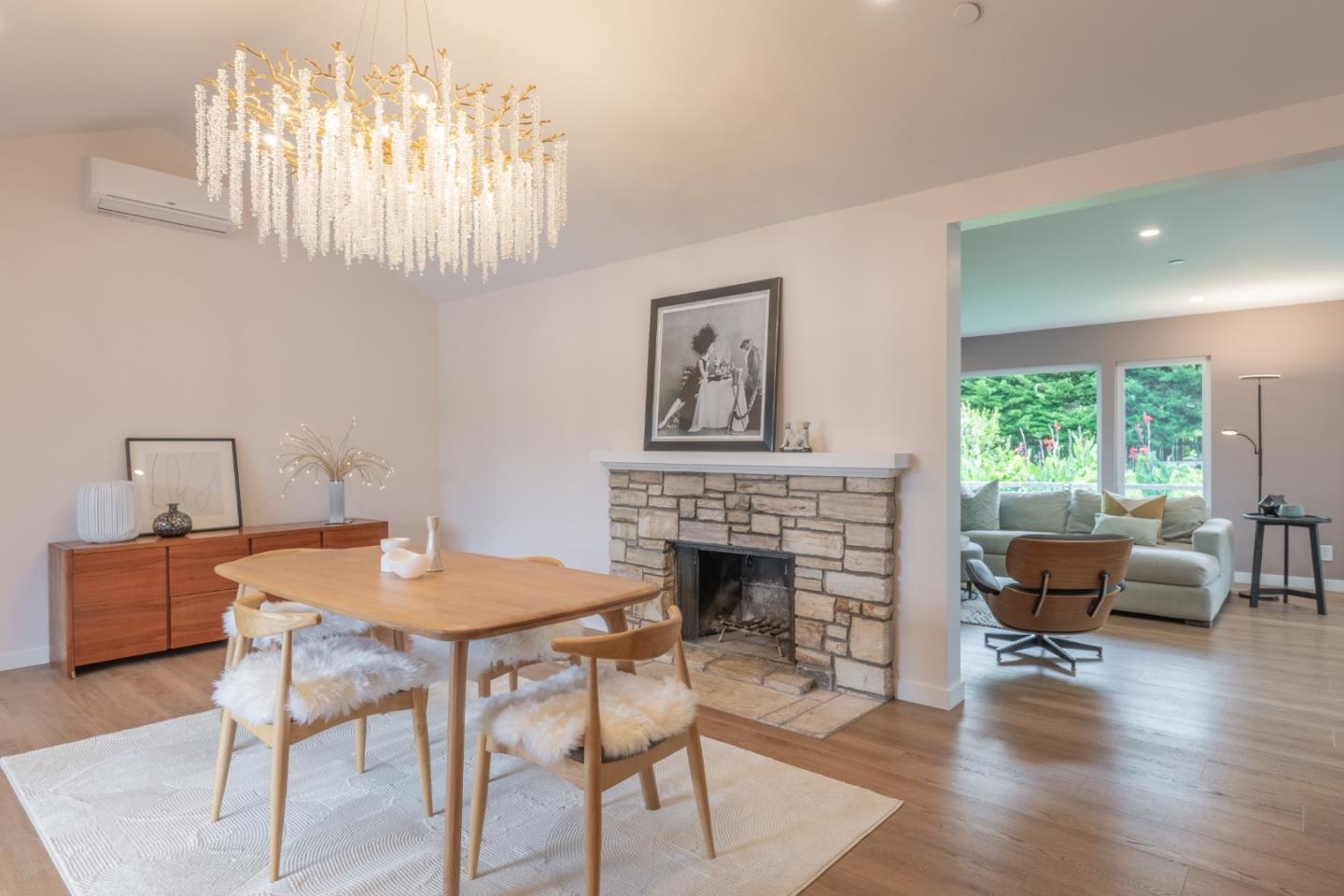 Detail Gallery Image 13 of 46 For 26140 Mesa Dr, Carmel,  CA 93923 - 3 Beds | 2/1 Baths