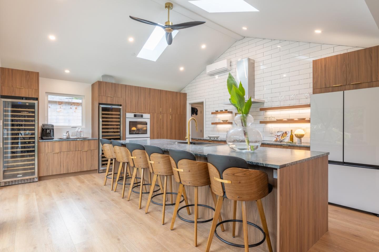 Detail Gallery Image 18 of 46 For 26140 Mesa Dr, Carmel,  CA 93923 - 3 Beds | 2/1 Baths