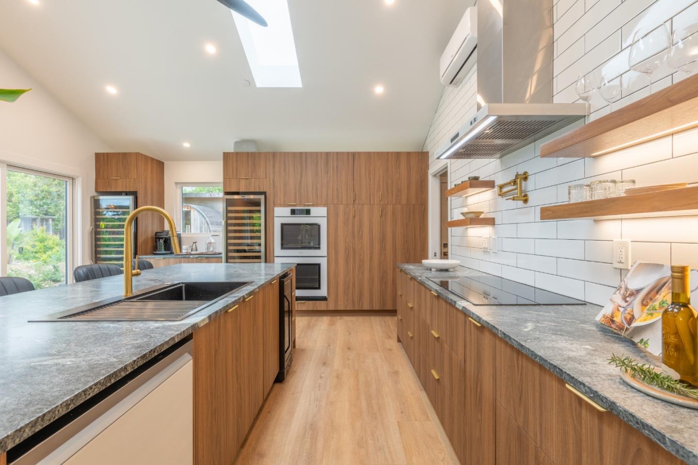 Detail Gallery Image 21 of 46 For 26140 Mesa Dr, Carmel,  CA 93923 - 3 Beds | 2/1 Baths