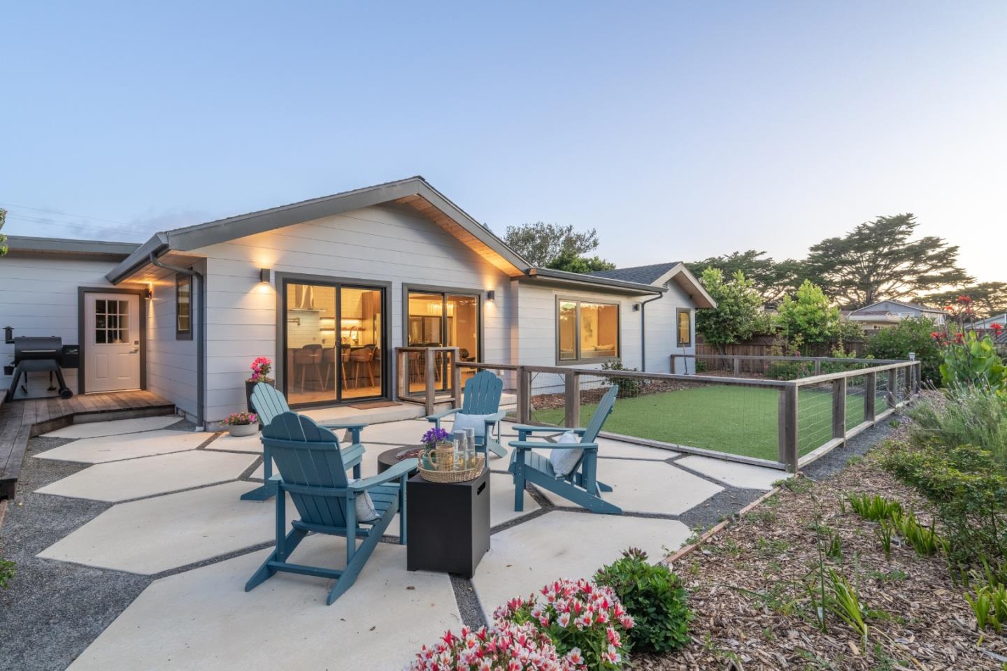 Detail Gallery Image 36 of 46 For 26140 Mesa Dr, Carmel,  CA 93923 - 3 Beds | 2/1 Baths