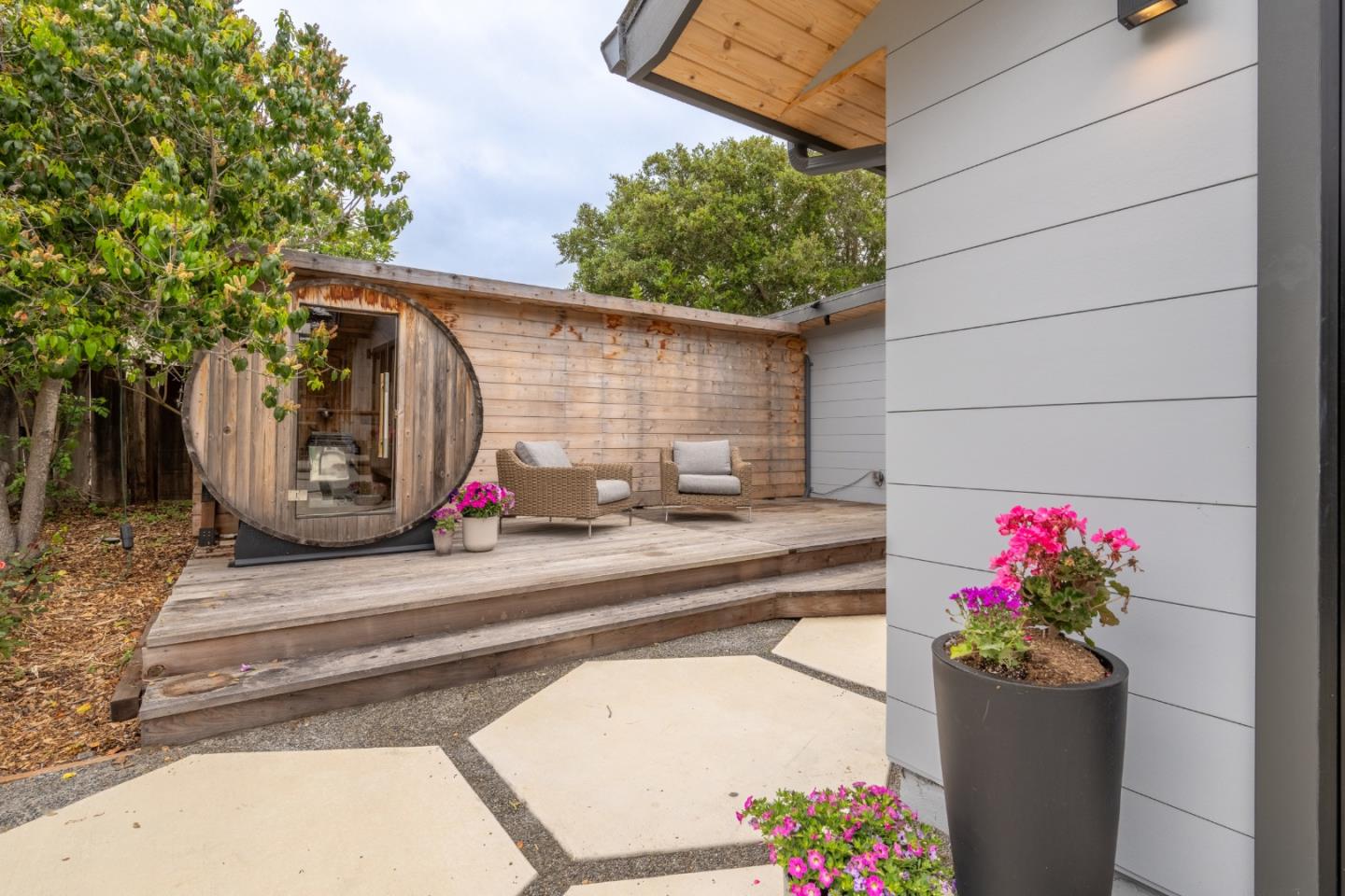 Detail Gallery Image 38 of 46 For 26140 Mesa Dr, Carmel,  CA 93923 - 3 Beds | 2/1 Baths