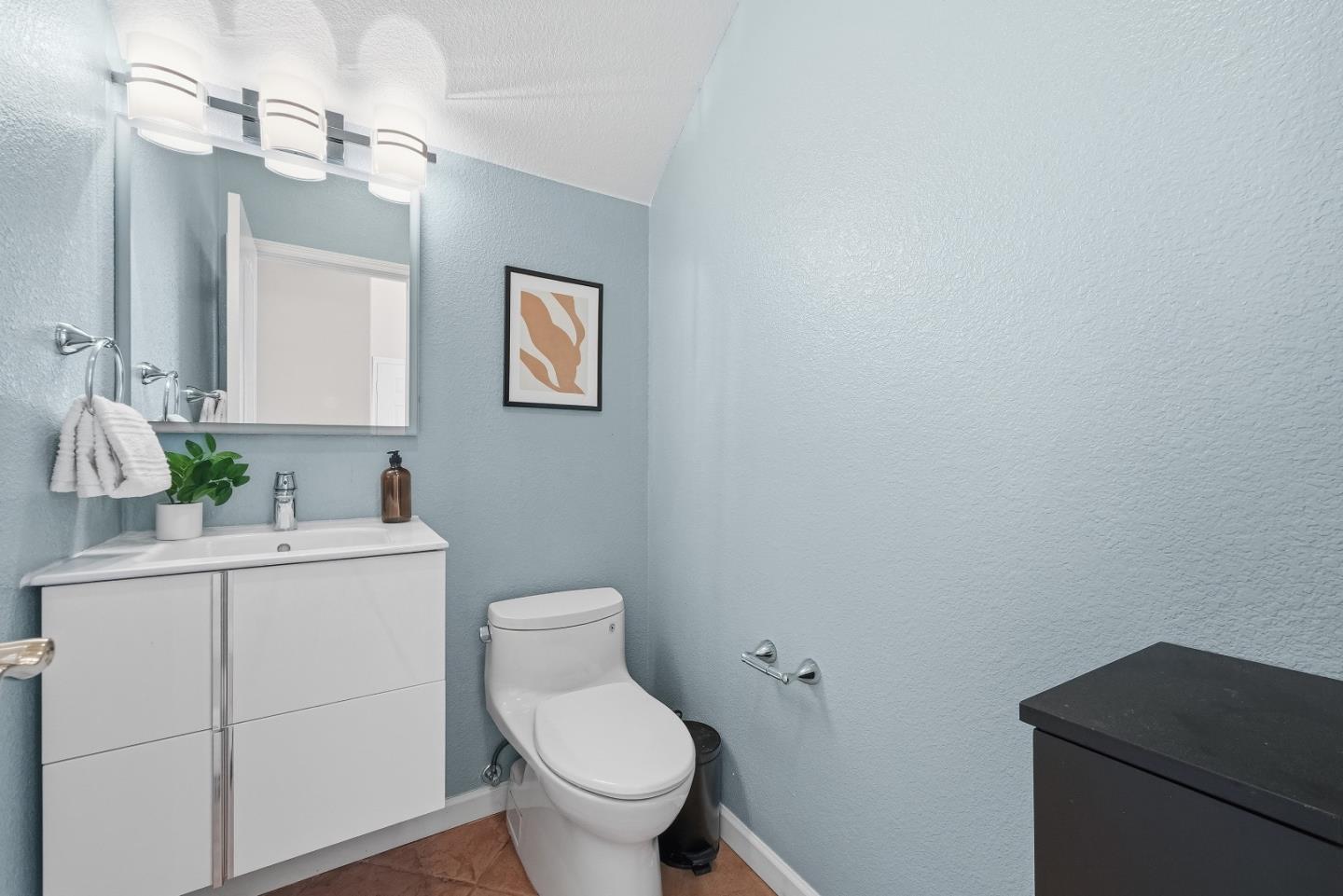 Detail Gallery Image 18 of 46 For 7325 Carter Ave, Newark,  CA 94560 - 4 Beds | 2/1 Baths