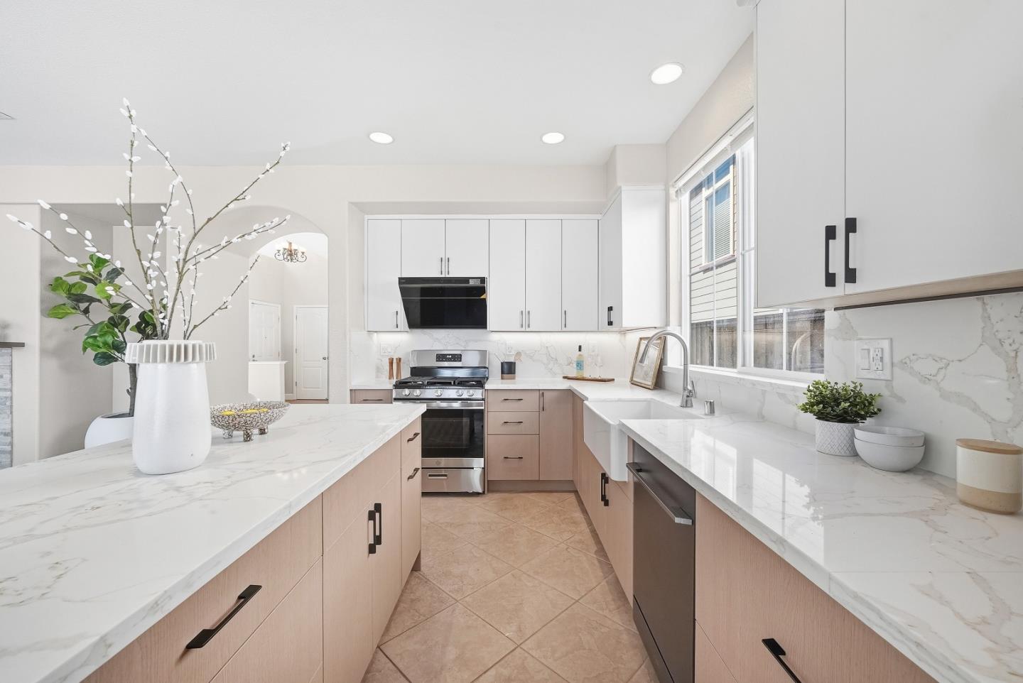 Detail Gallery Image 7 of 46 For 7325 Carter Ave, Newark,  CA 94560 - 4 Beds | 2/1 Baths