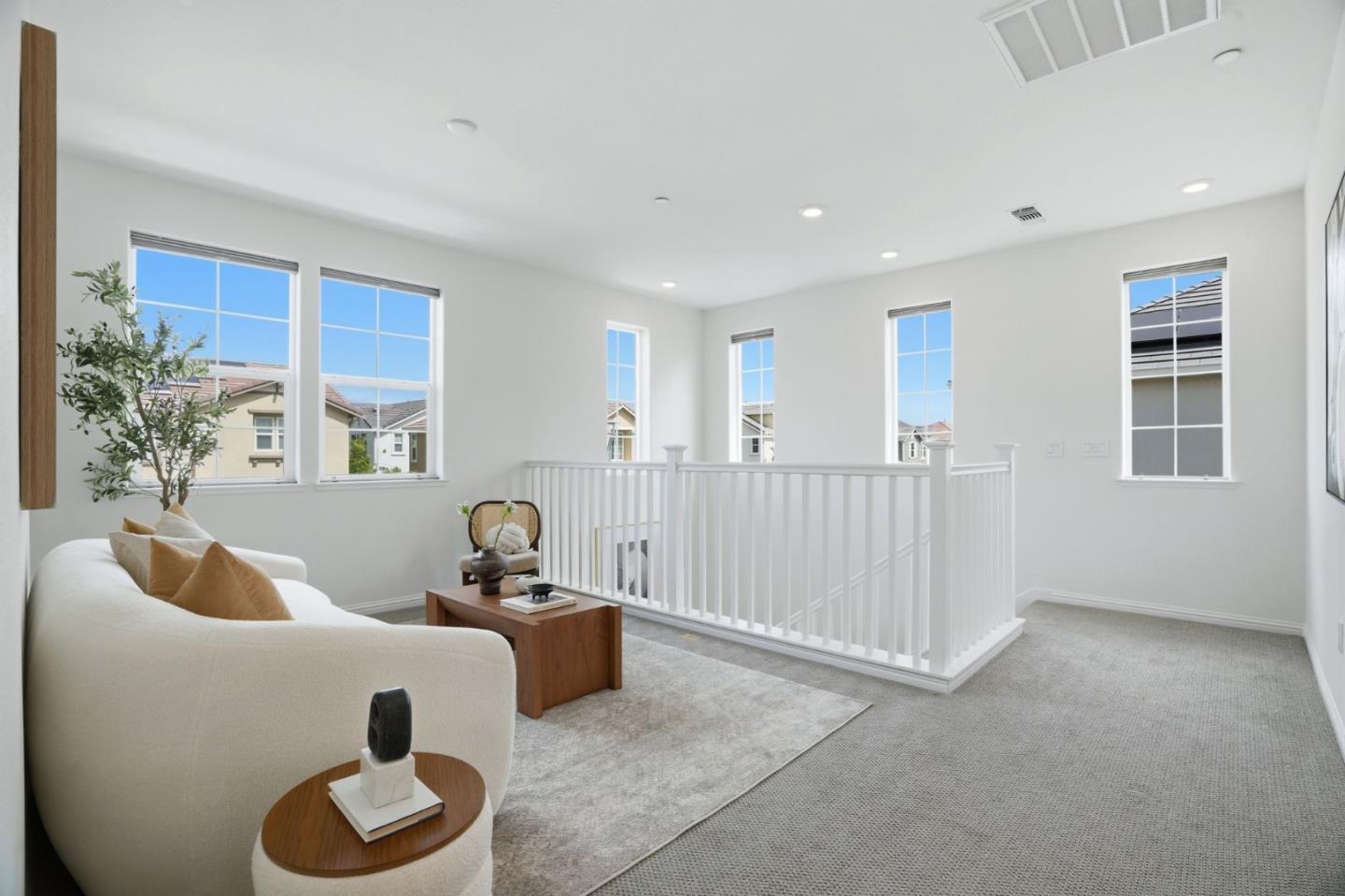 Detail Gallery Image 18 of 43 For 2658 Admiral Cir, Hayward,  CA 94545 - 3 Beds | 2/1 Baths