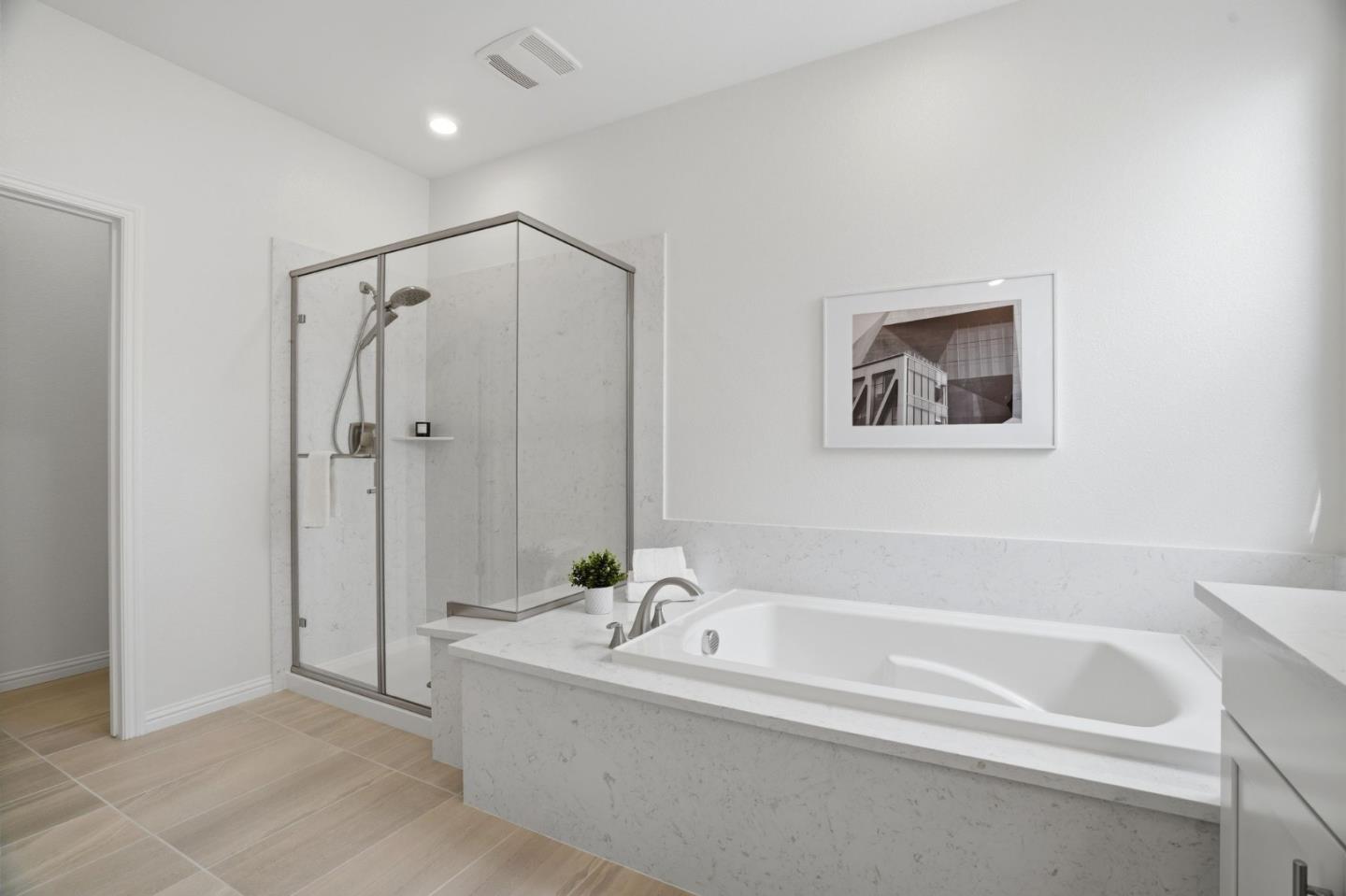 Detail Gallery Image 23 of 43 For 2658 Admiral Cir, Hayward,  CA 94545 - 3 Beds | 2/1 Baths