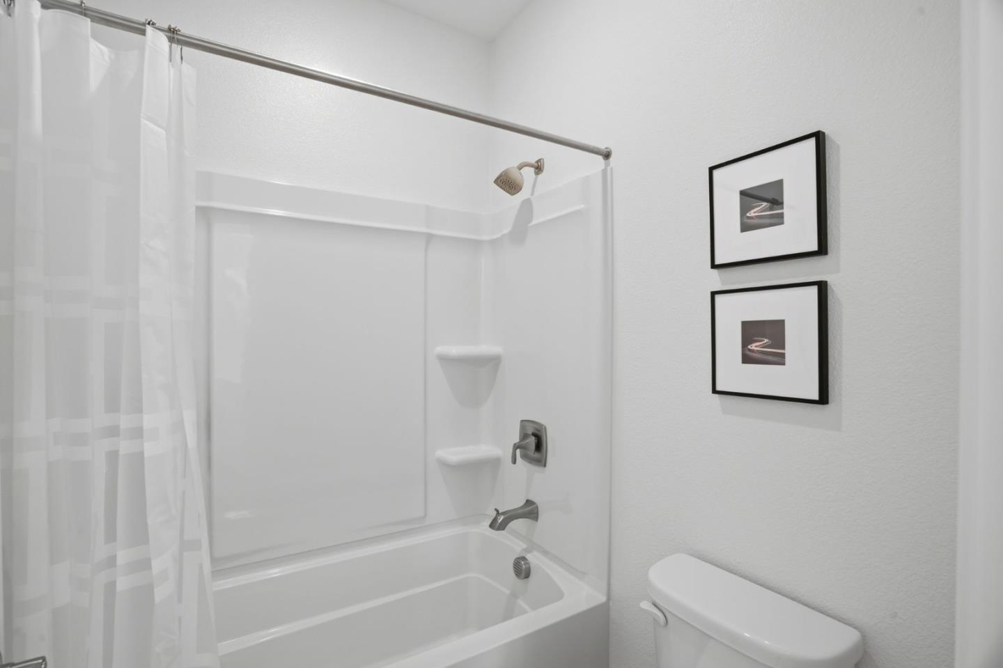 Detail Gallery Image 29 of 43 For 2658 Admiral Cir, Hayward,  CA 94545 - 3 Beds | 2/1 Baths