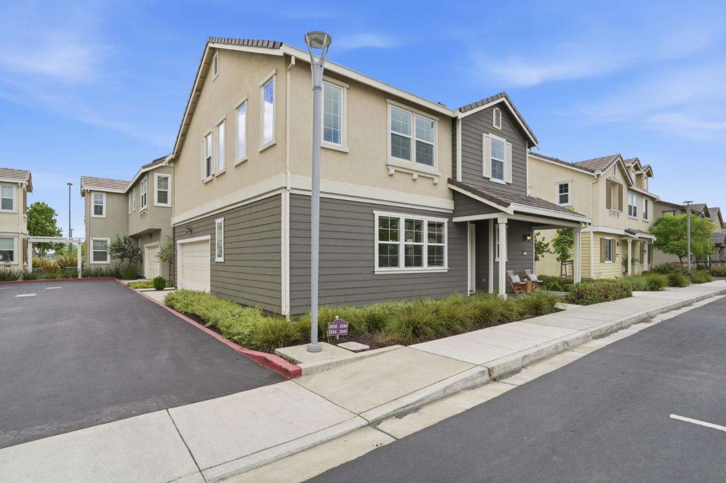 Detail Gallery Image 37 of 43 For 2658 Admiral Cir, Hayward,  CA 94545 - 3 Beds | 2/1 Baths