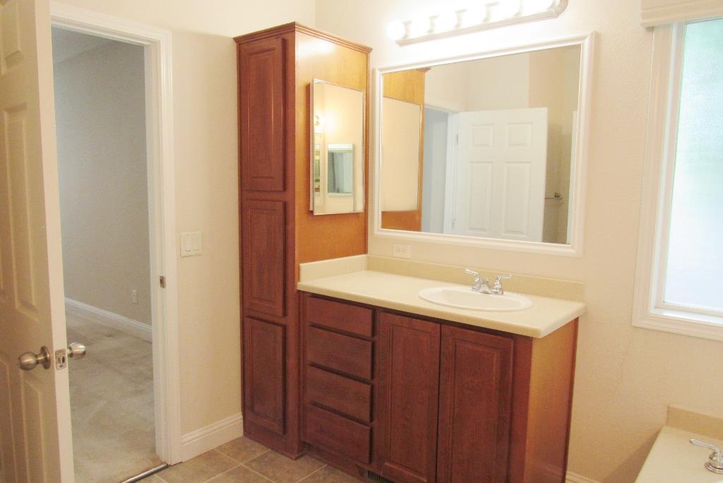 Detail Gallery Image 24 of 37 For 1225 Vienna Dr #44,  Sunnyvale,  CA 94089 - 3 Beds | 2 Baths