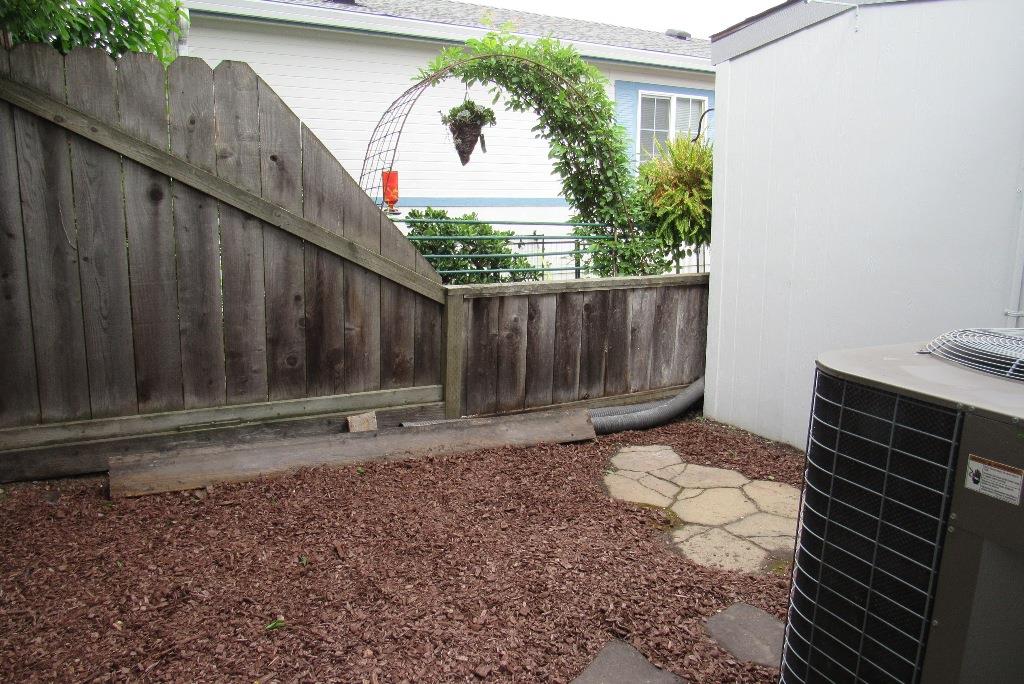 Detail Gallery Image 35 of 37 For 1225 Vienna Dr #44,  Sunnyvale,  CA 94089 - 3 Beds | 2 Baths