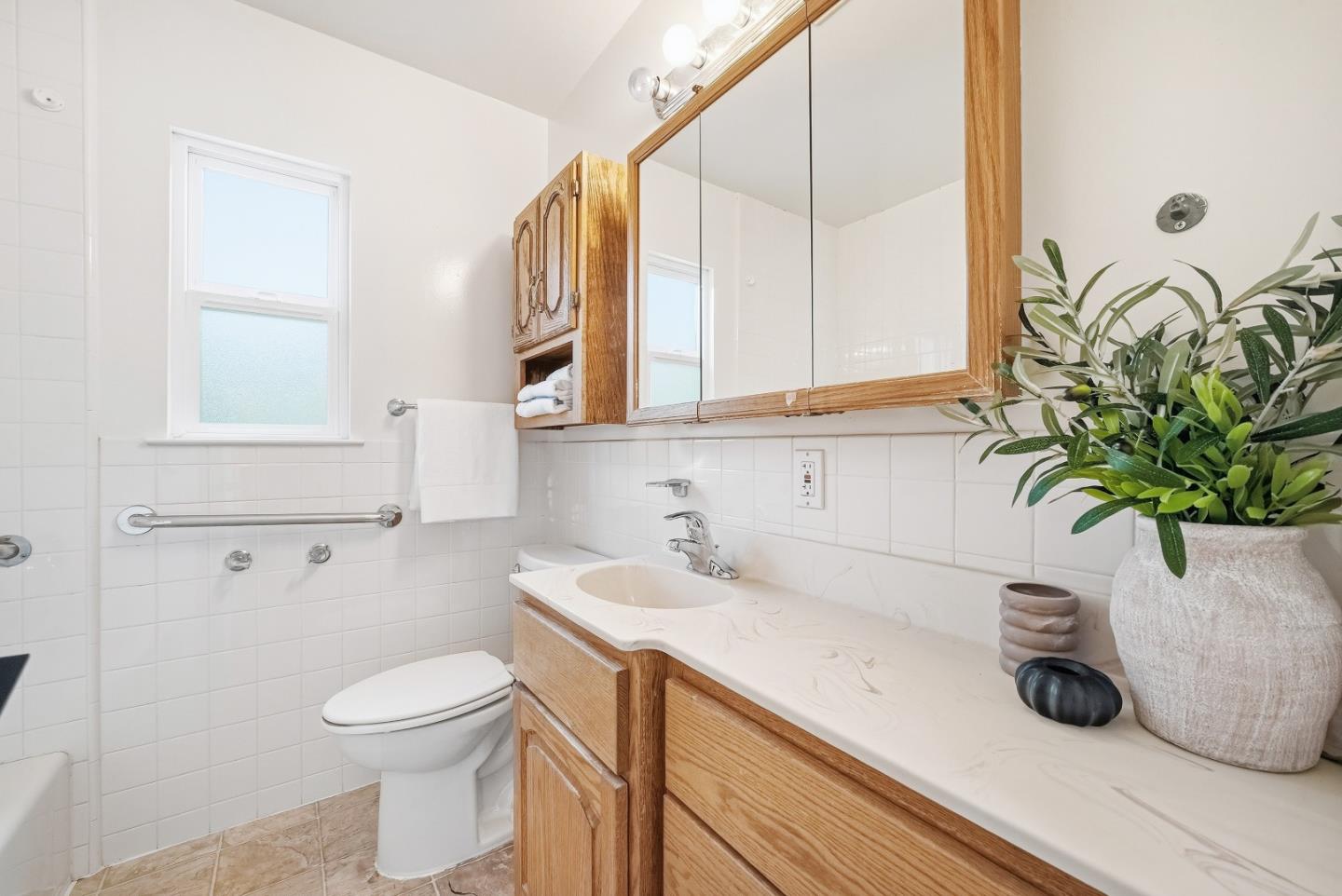 Detail Gallery Image 19 of 42 For 4065 2nd St, Palo Alto,  CA 94306 - 3 Beds | 1 Baths