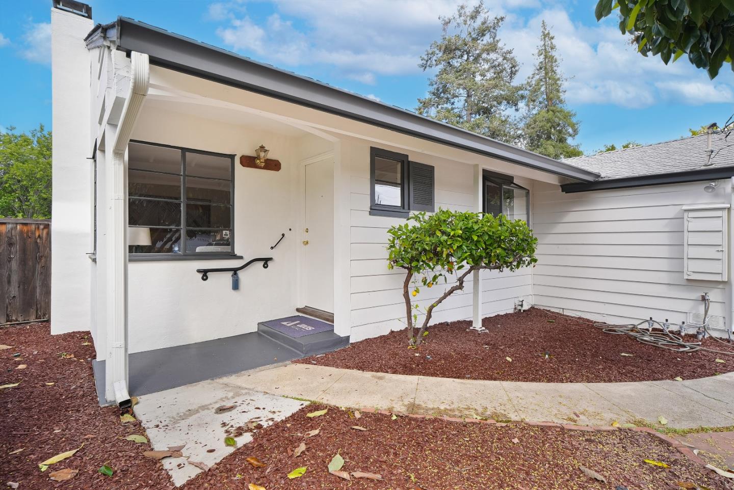 Detail Gallery Image 28 of 42 For 4065 2nd St, Palo Alto,  CA 94306 - 3 Beds | 1 Baths