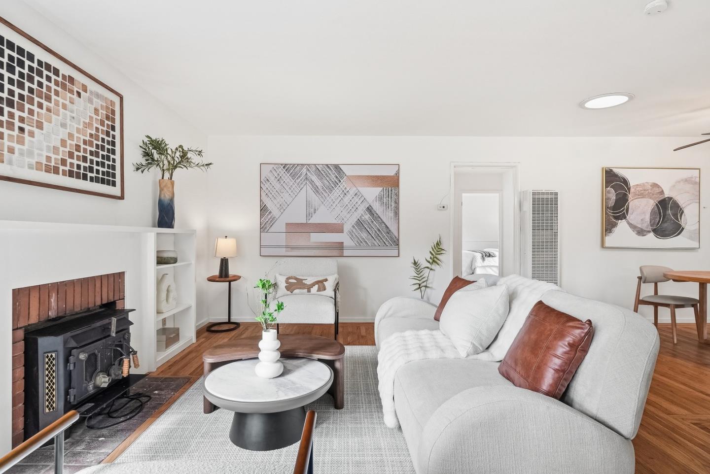 Detail Gallery Image 4 of 42 For 4065 2nd St, Palo Alto,  CA 94306 - 3 Beds | 1 Baths