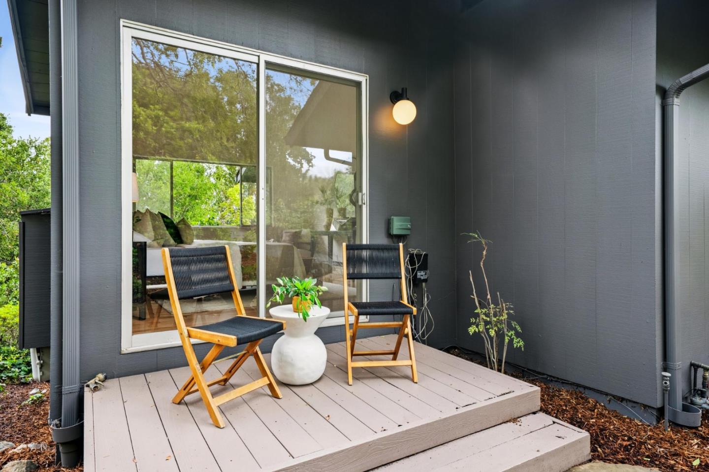 Detail Gallery Image 18 of 49 For 25845 Springhill Dr, Los Altos Hills,  CA 94022 - 5 Beds | 4 Baths