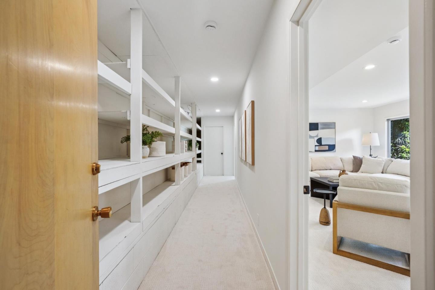 Detail Gallery Image 31 of 49 For 25845 Springhill Dr, Los Altos Hills,  CA 94022 - 5 Beds | 4 Baths