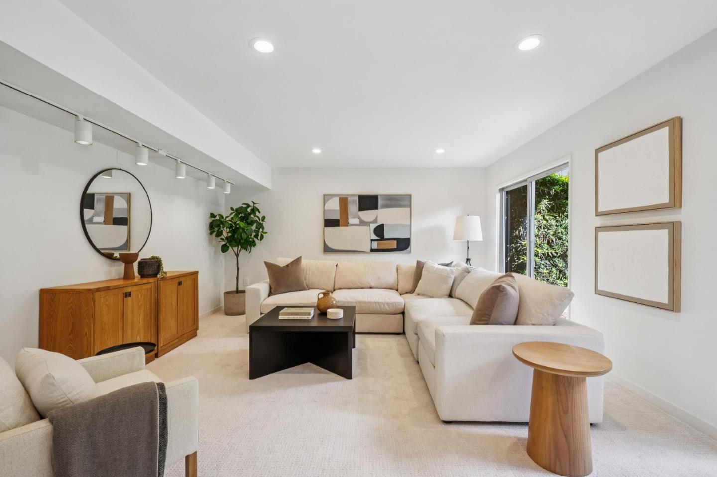 Detail Gallery Image 33 of 49 For 25845 Springhill Dr, Los Altos Hills,  CA 94022 - 5 Beds | 4 Baths