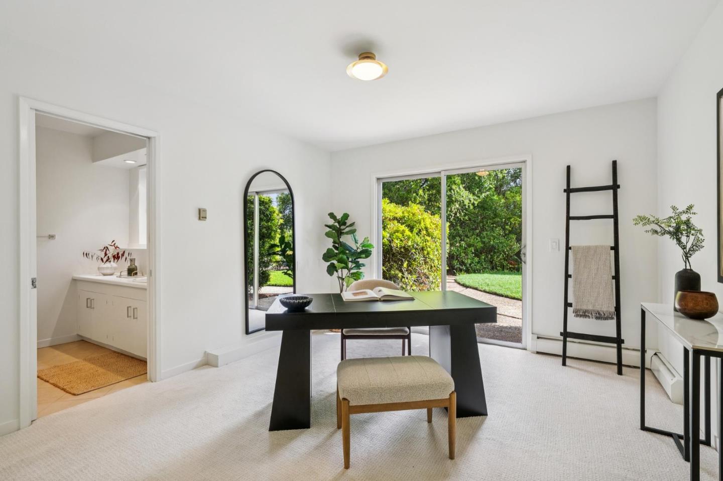 Detail Gallery Image 36 of 49 For 25845 Springhill Dr, Los Altos Hills,  CA 94022 - 5 Beds | 4 Baths