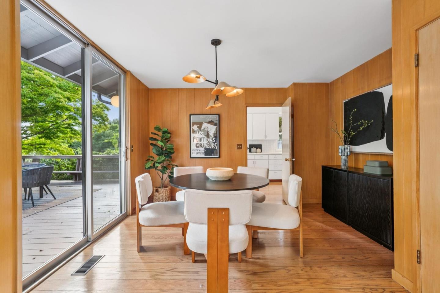 Detail Gallery Image 8 of 49 For 25845 Springhill Dr, Los Altos Hills,  CA 94022 - 5 Beds | 4 Baths