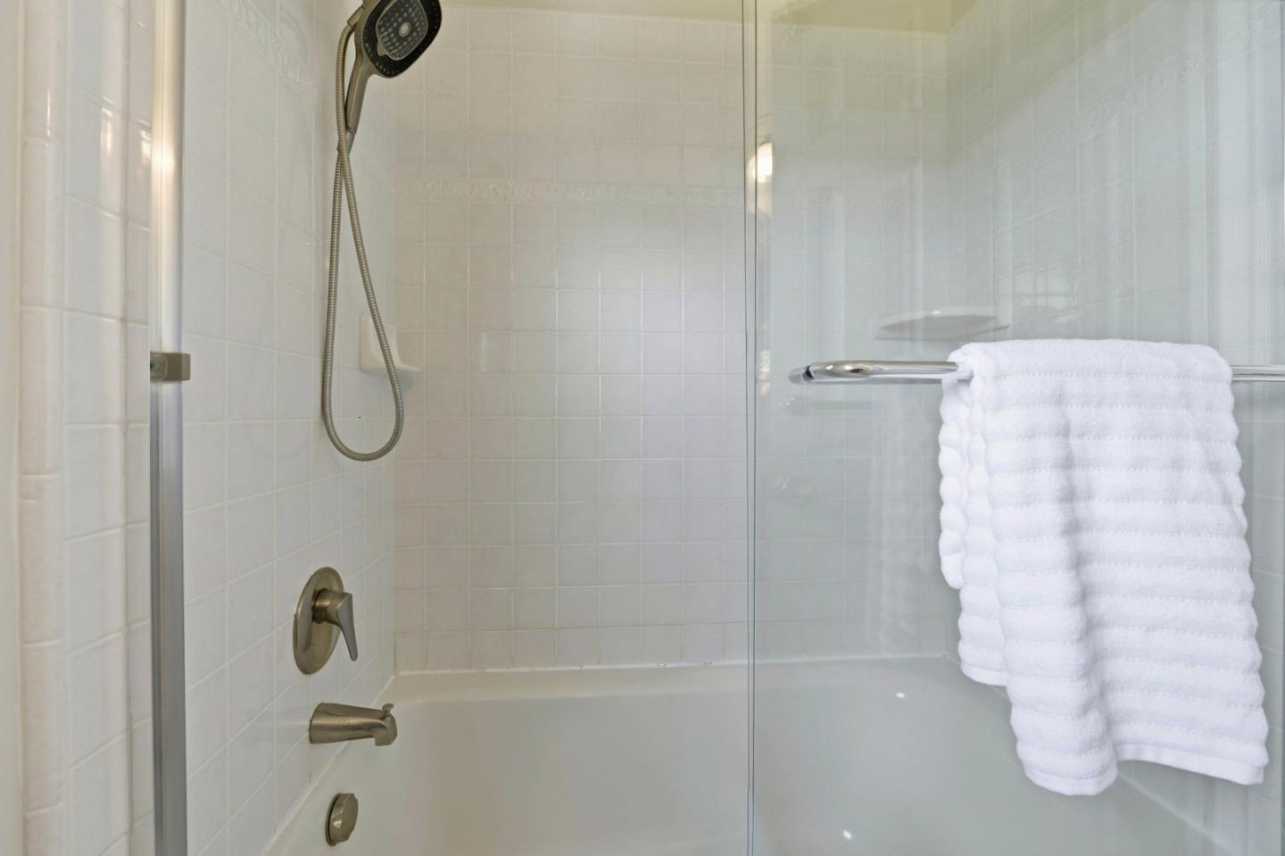 Detail Gallery Image 14 of 20 For 423 42nd Ave, San Mateo,  CA 94403 - 3 Beds | 2 Baths