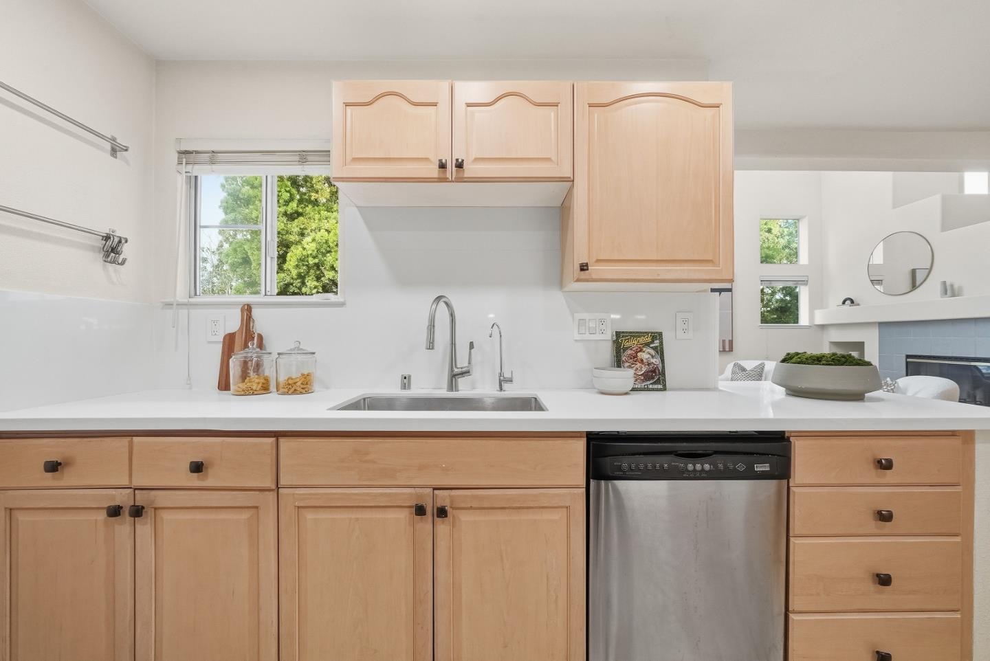 Photo #11: ML82043128 Listing: Photo #11