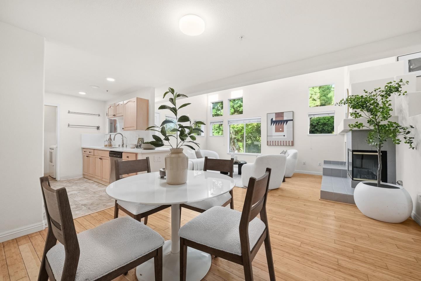 Photo #7: ML82043128 Listing: Photo #7