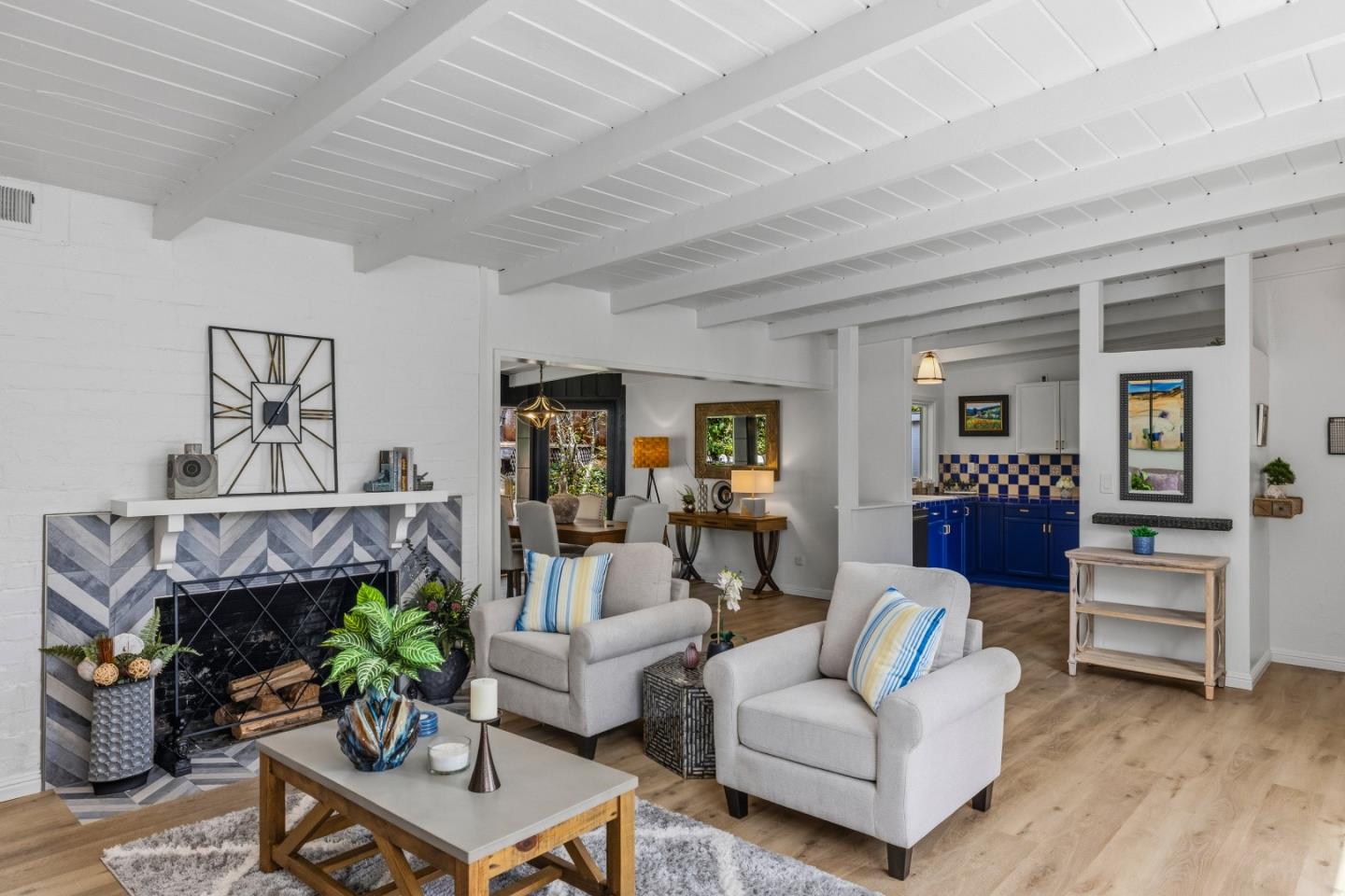 Detail Gallery Image 10 of 63 For 4058 El Bosque Dr, Pebble Beach,  CA 93953 - 3 Beds | 2 Baths