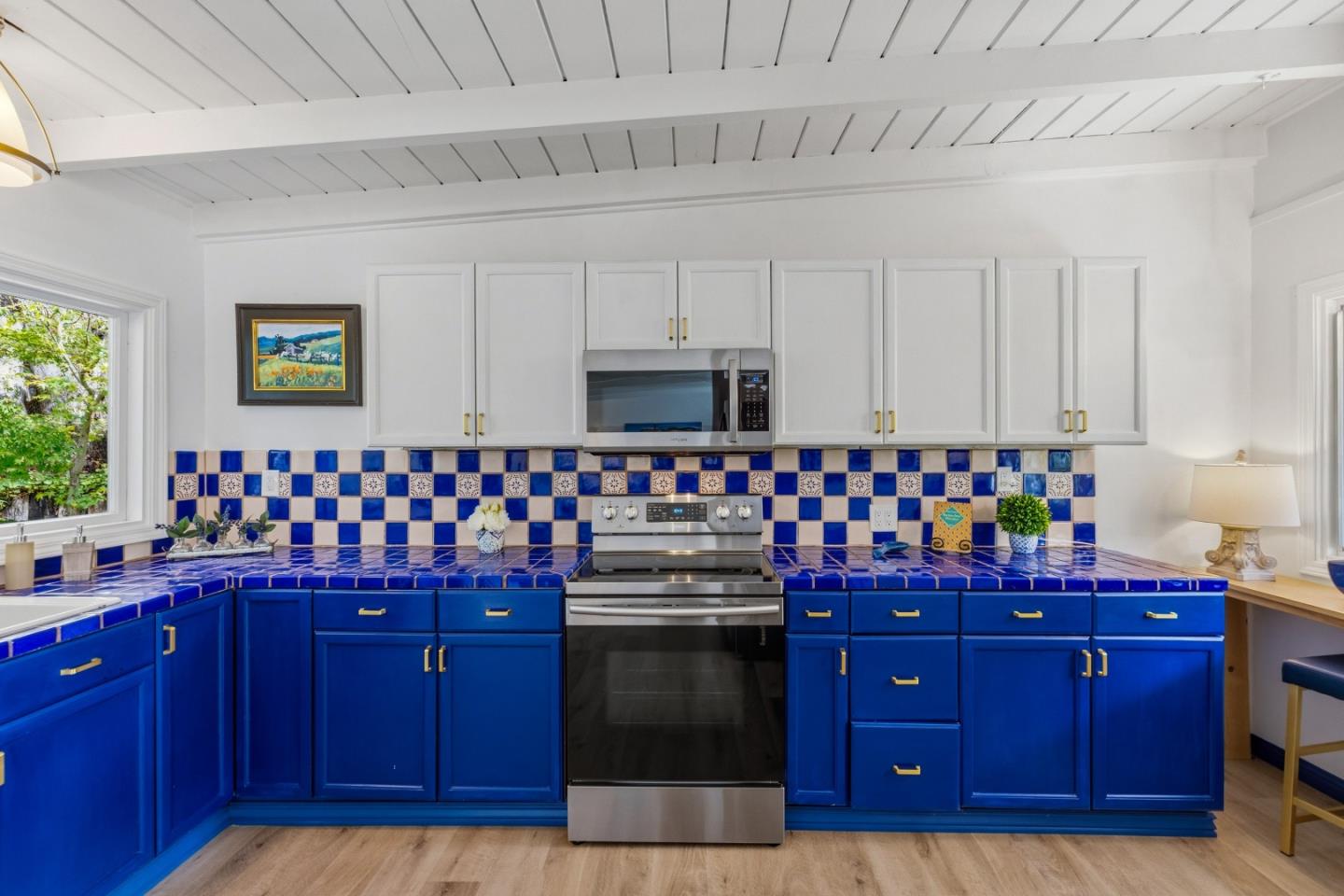 Detail Gallery Image 17 of 63 For 4058 El Bosque Dr, Pebble Beach,  CA 93953 - 3 Beds | 2 Baths