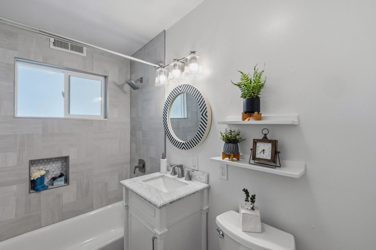 Detail Gallery Image 27 of 63 For 4058 El Bosque Dr, Pebble Beach,  CA 93953 - 3 Beds | 2 Baths