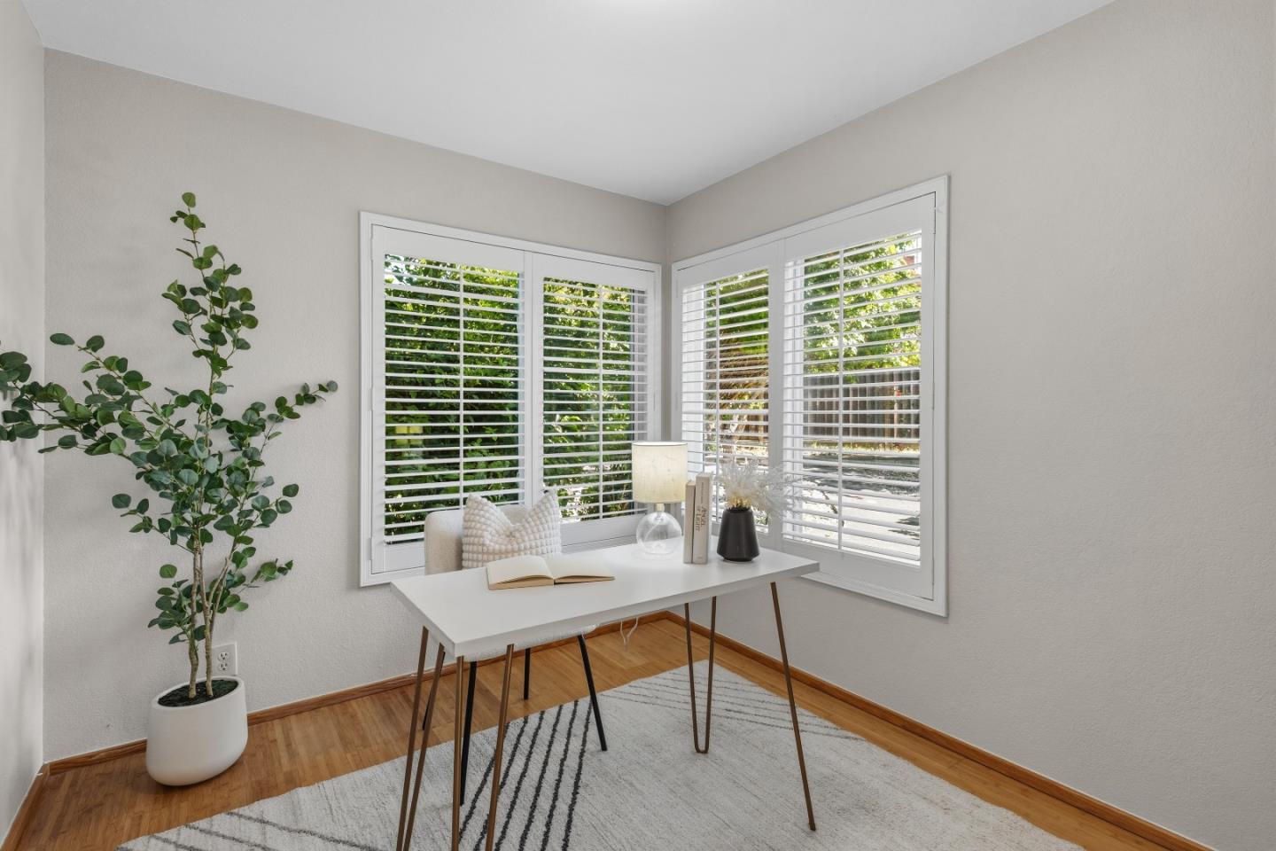 Detail Gallery Image 17 of 49 For 1352 Cutforth Ct, San Jose,  CA 95132 - 4 Beds | 2/1 Baths