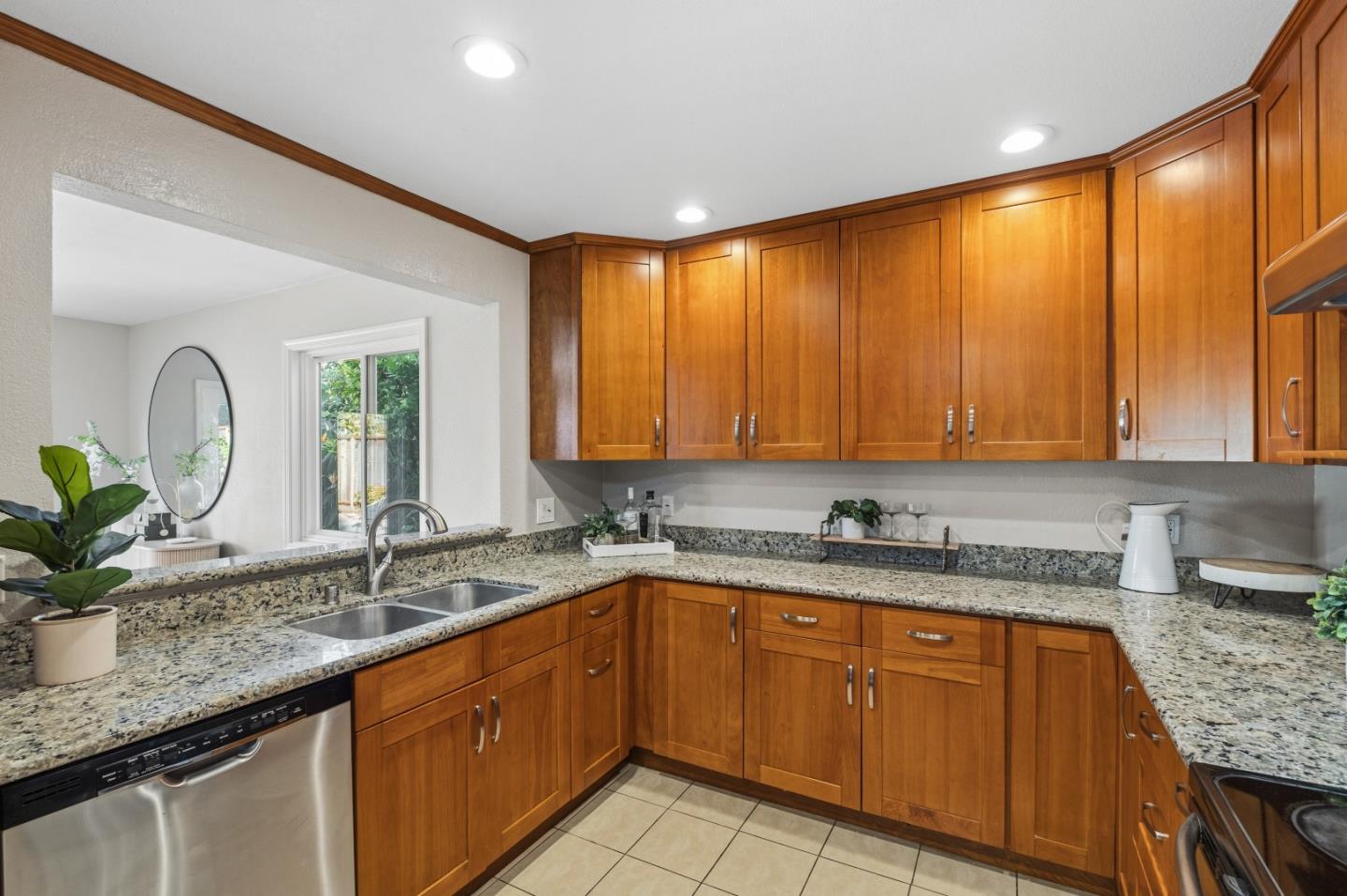 Detail Gallery Image 22 of 49 For 1352 Cutforth Ct, San Jose,  CA 95132 - 4 Beds | 2/1 Baths