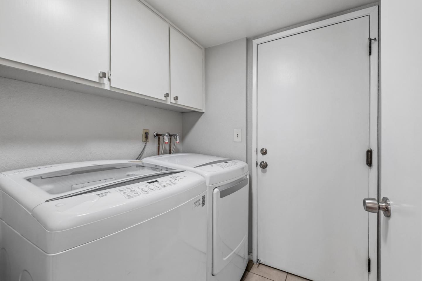 Detail Gallery Image 27 of 49 For 1352 Cutforth Ct, San Jose,  CA 95132 - 4 Beds | 2/1 Baths