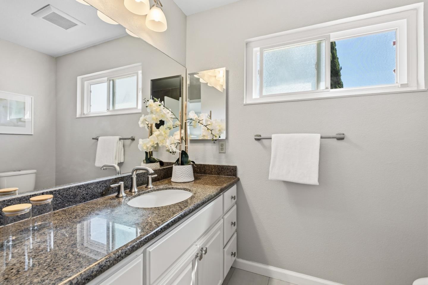 Detail Gallery Image 33 of 49 For 1352 Cutforth Ct, San Jose,  CA 95132 - 4 Beds | 2/1 Baths