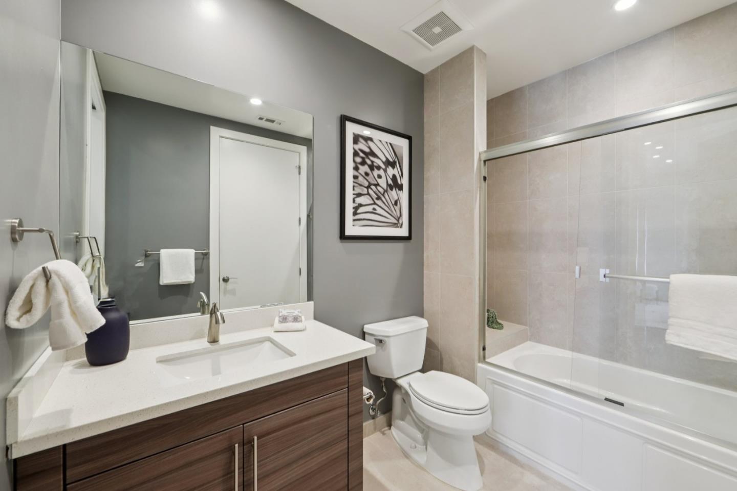Detail Gallery Image 15 of 32 For 600 El Camino Real #211,  Belmont,  CA 94002 - 2 Beds | 2 Baths