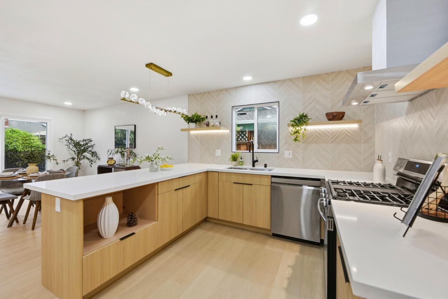 Detail Gallery Image 10 of 28 For 35172 Lancero St, Fremont,  CA 94536 - 4 Beds | 2 Baths